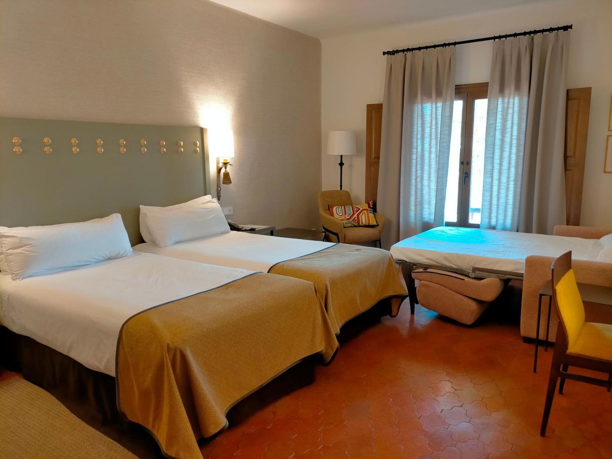 Parador De Benavente Extérieur photo