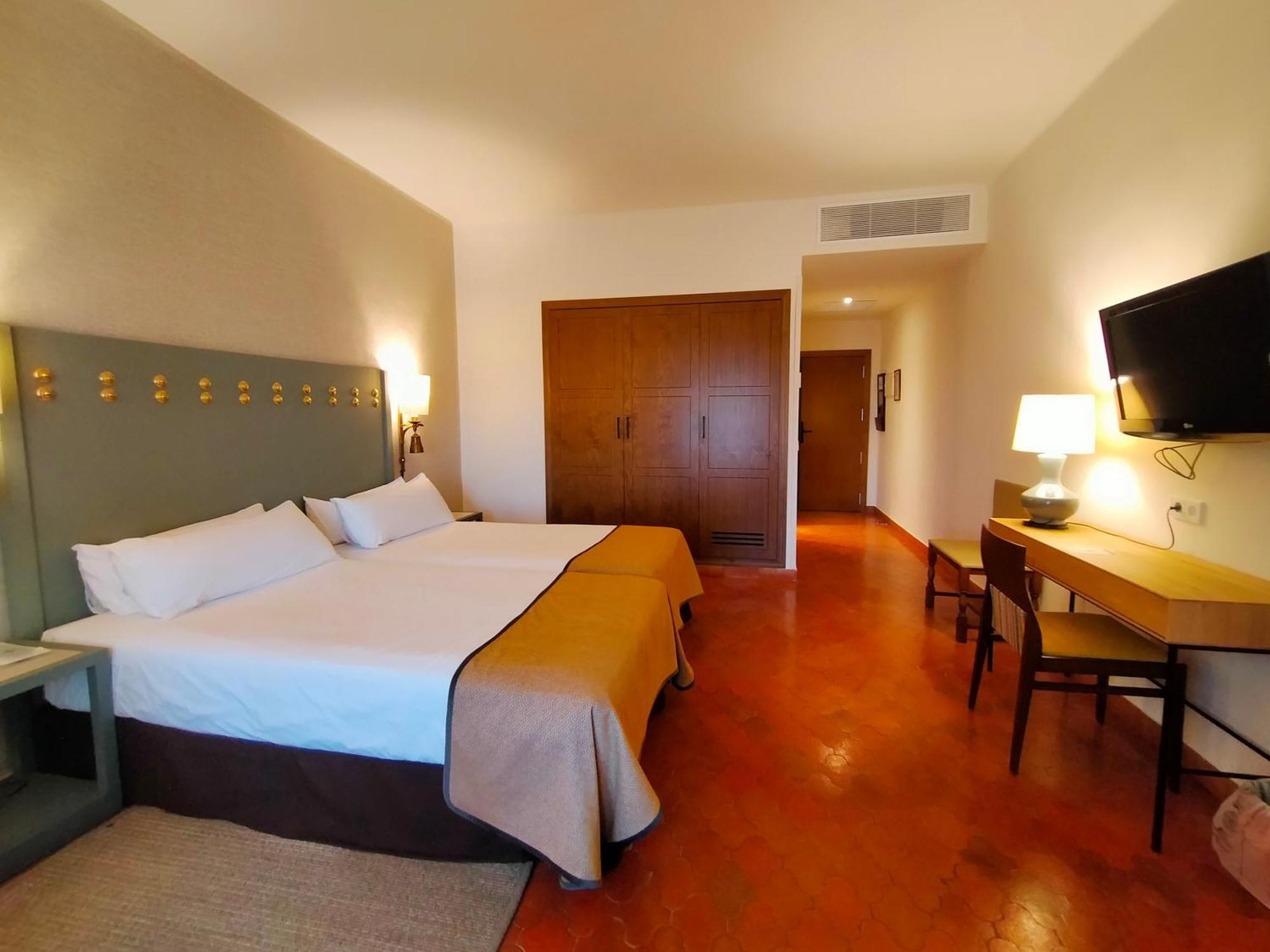 Parador De Benavente Extérieur photo