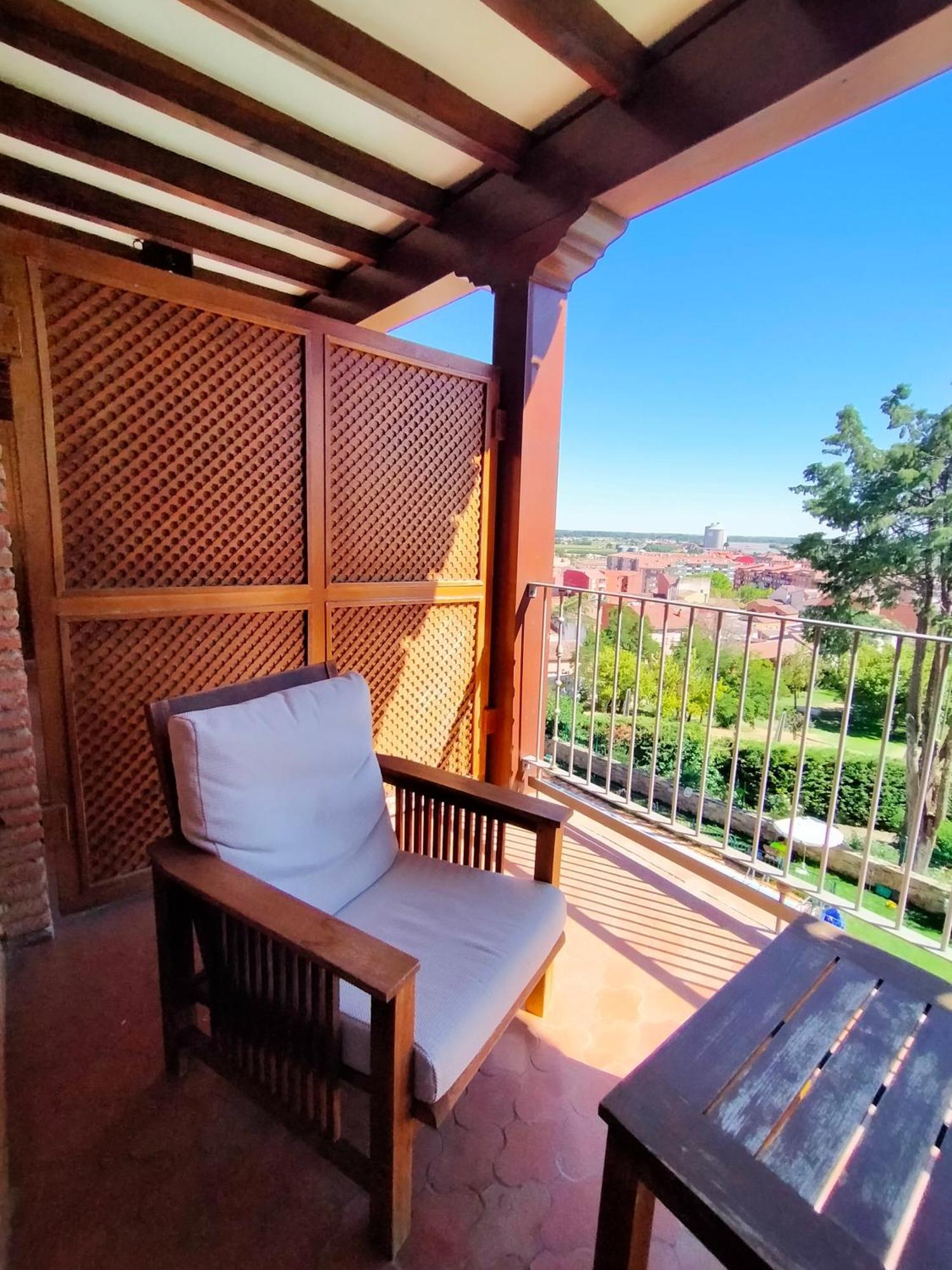 Parador De Benavente Extérieur photo