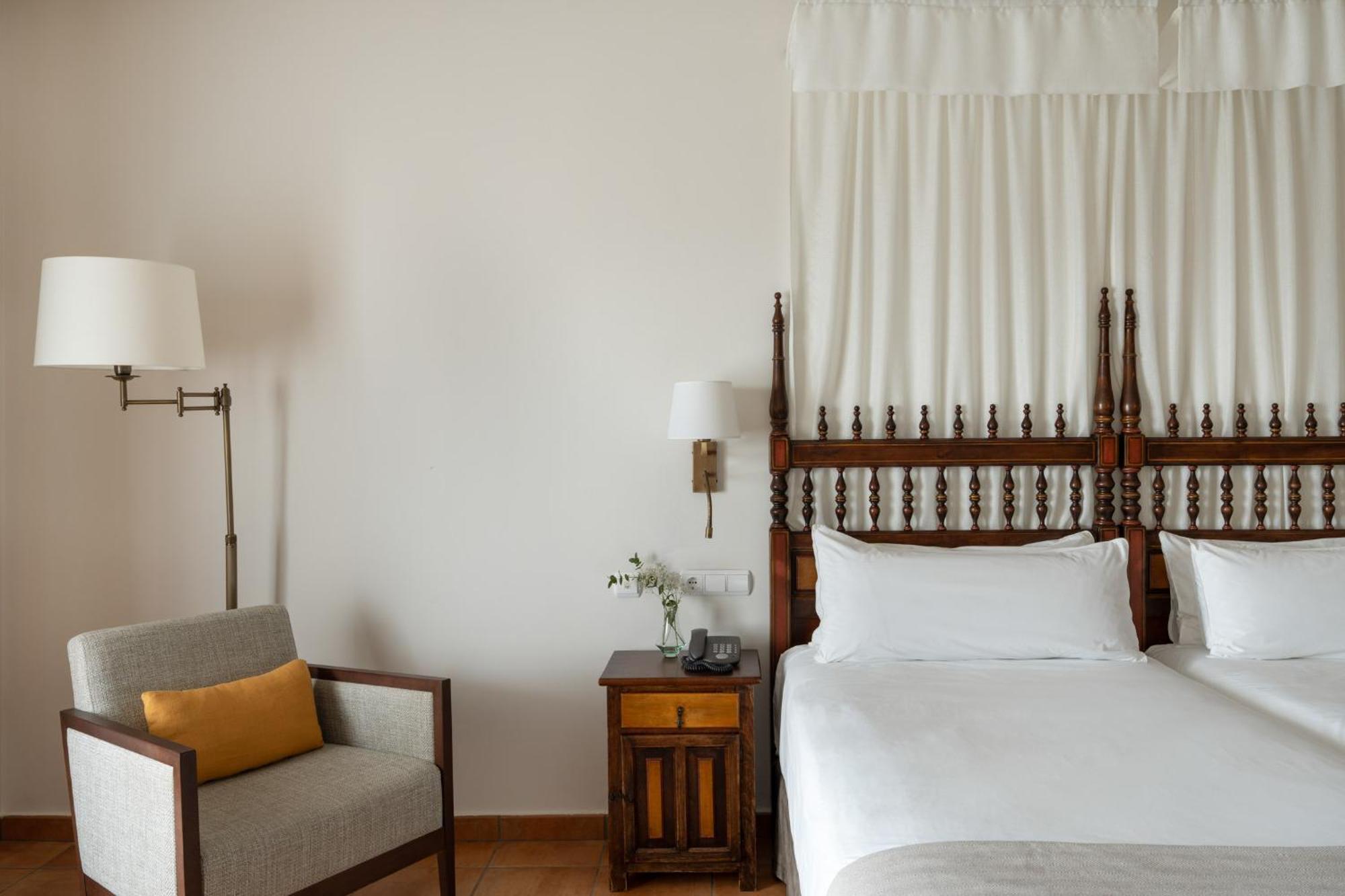 Parador De Benavente Extérieur photo